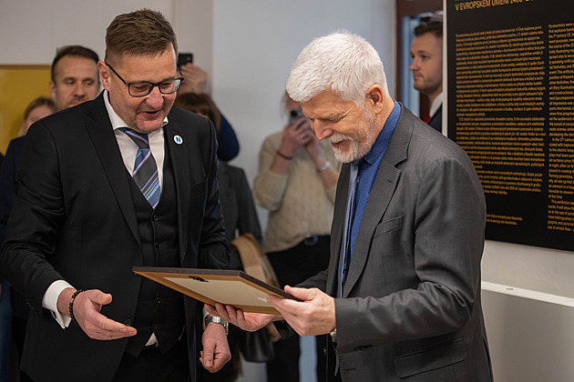 Pokračuje návštěva prezidenta, Pavel navštíví přerovskou Meoptu i speciální síly