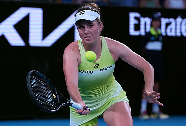 Australian Open ONLINE: Hrají Menšík a Valentová, Nosková překvapivě končí