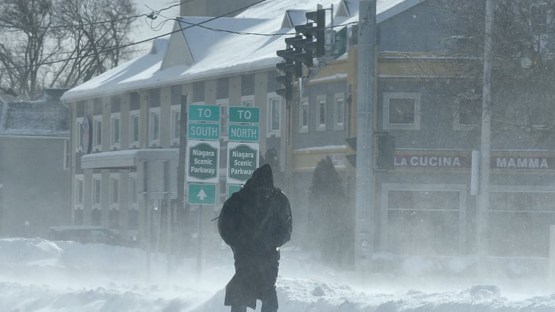První obětí sněhové bouře v USA je 19letý mladík. Naposledy ho viděli venku bez kabátu
