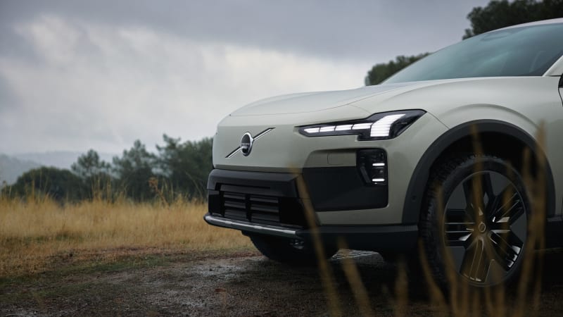 Dojezd přes 800 km za cenu srovnatelného spalováku. Volvo EX60 přinese vrásky konkurenci