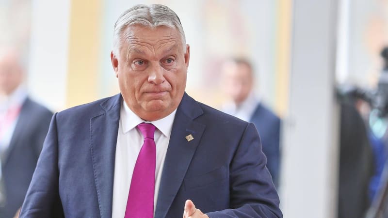 Ukrajinci nás urážejí a vměšují se do voleb, tvrdí Orbán. Maďarsko si předvolá velvyslance