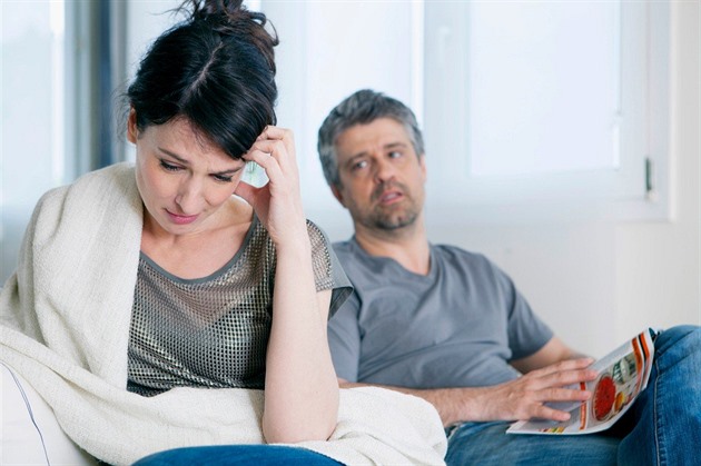 Manžel je drama queen. Přehání to s emocemi a dělá ostudu, zlobí se Patricie