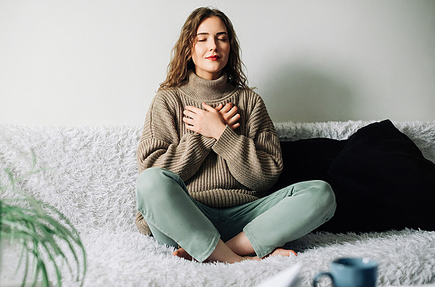 Káva není jediná cesta, jak se probudit. Jóga a meditace vám dají energii