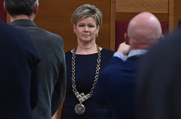 Havířovští zastupitelé odvolali primátora Baránka, střídá ho Kočí Palkovská