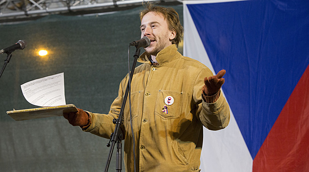 Spolek Milion chvilek svolal demonstraci. Macinkovo vydírání je nepřijatelné, míní