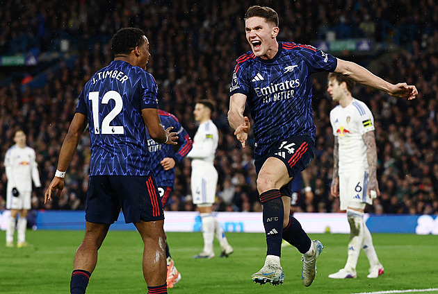 ONLINE: Arsenal přejel Leeds, Souček hraje proti Chelsea. Večer v akci Liverpool