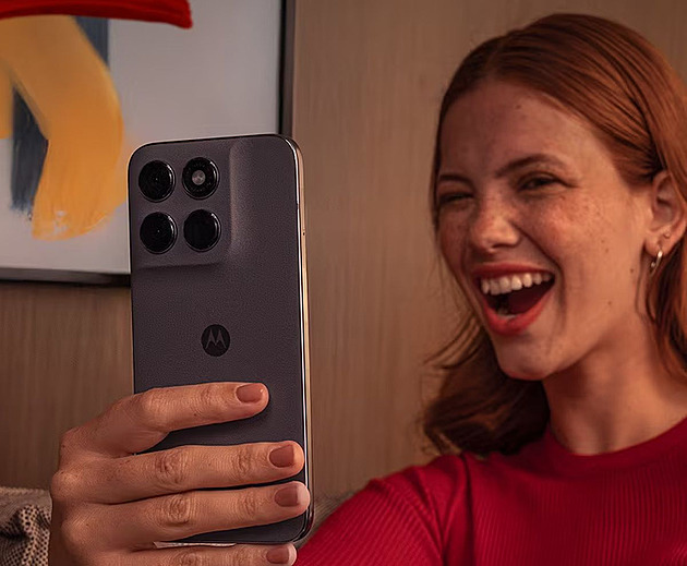 Nenechte se napálit. Poradíme, jestli se vyplatí o tisícovku dražší mobil