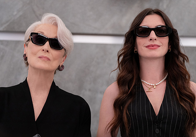 To obočí sis nechala, že? Ďábel opět nosí Pradu a hrdinka Meryl Streepové se vdala