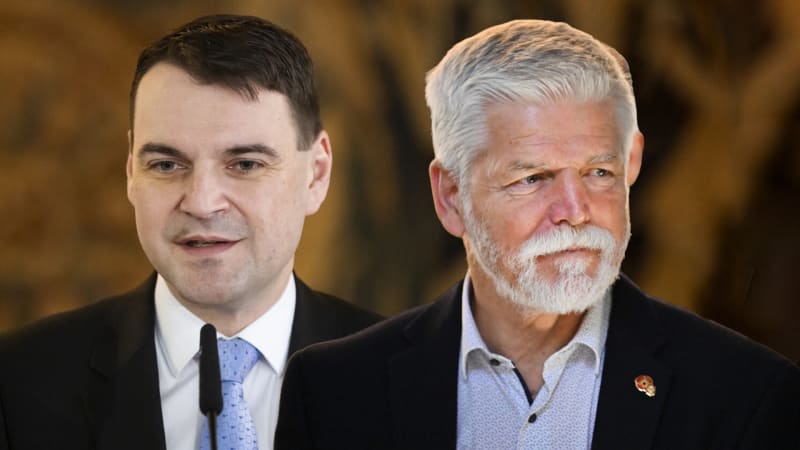 Rocker s kytarou versus uhlazený voják: Lidé srovnávají fotky Macinky a Pavla z mládí