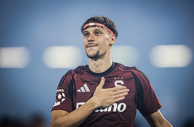 Trojzubec, góly a trofeje i rozpaky na závěr. Jak se Birmančevič zapsal ve Spartě?