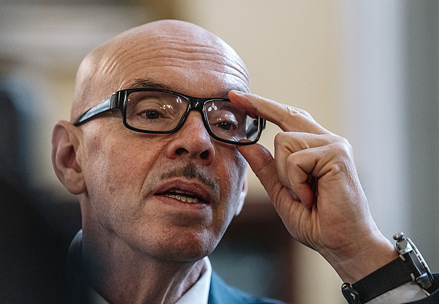 Ředitelé ČT a ČRo vyzývají Klempíře k debatě o koncesionářských poplatcích