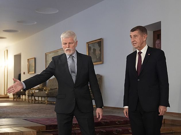 Babiš se sešel s Pavlem na Hradě. Jednali i o Macinkovi, odjeli bez komentáře