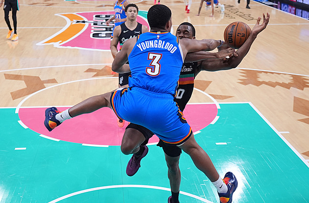 Ve stínu hvězdných přesunů zářil trojkař Trey, Brunson s Jokičem i celý Cleveland