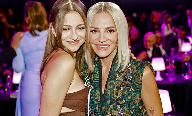 Dcera Dary Rolins se nechala přejmenovat. Z estetických důvodů, vysvětluje Lola