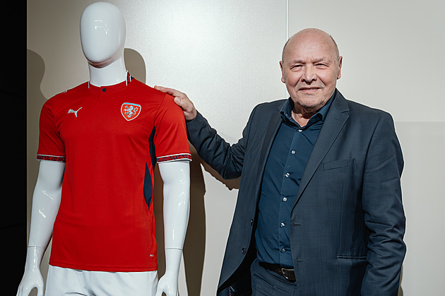 Zajímala mě i minulost. Trenér Koubek o Součkovi, výběru hráčů, baráži či Daridovi