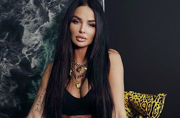 Influencerka Plačková porodila. Po synovi Dionovi má i dcera netradiční jméno