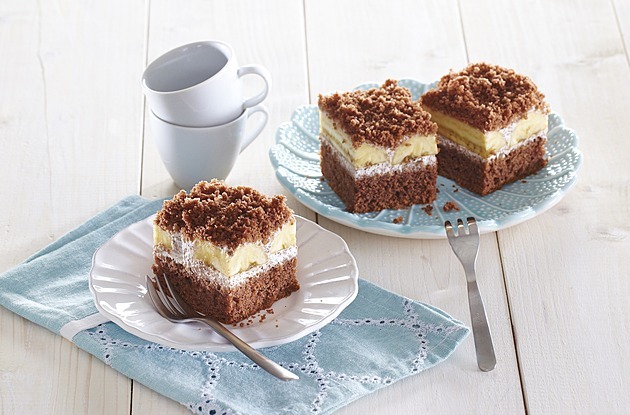 Krtkův dort slaví 25 let! Snadné recepty na plechu a ve zdravější verzi