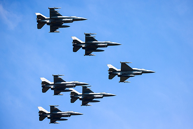 Polsko nasadilo letectvo, Rusko podniklo další masivní úder proti Ukrajině