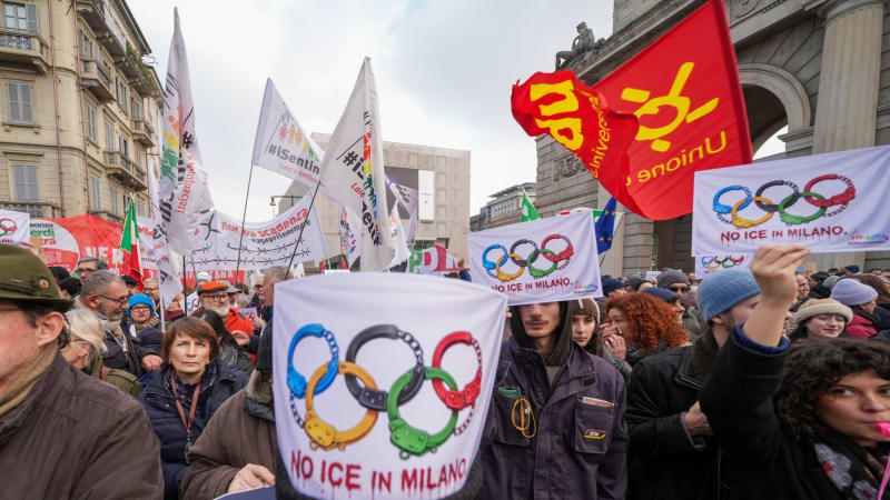 Agenti ICE dozorují olympiádu, ministr řekl důvod. Italové se proti americkým agentům bouří