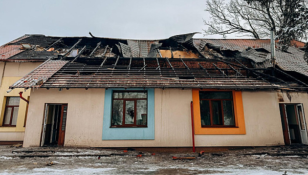 Olomoucké arcibiskupství přispěje milionem na opravu vyhořelé ukrajinské školy