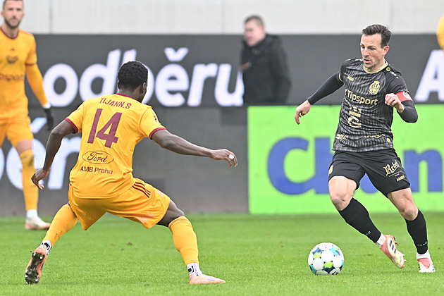 ONLINE: Hradec Kr. - Dukla 2:0, dva góly během tří minut, podruhé se trefuje Darida