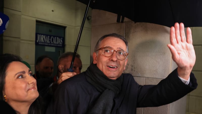 Portugalsko má nového prezidenta: Zvolení Segura provázela ničivá bouře. Nepřežil ji záchranář