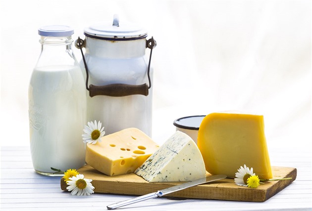 Potraviny, které ničí kosti po padesátce. Jíte je možná denně