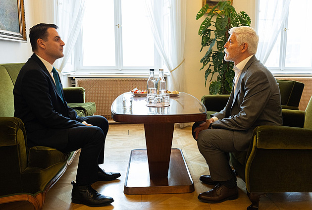 Vláda schvaluje cestu prezidenta Pavla a ministra Macinky do Mnichova