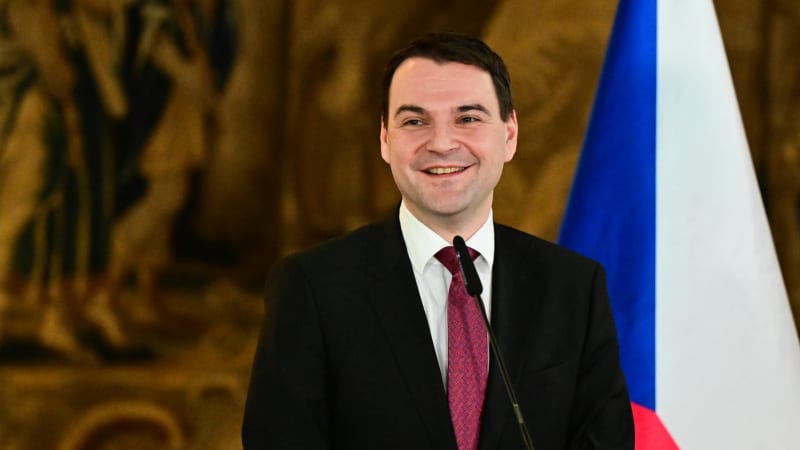 Macinka: Pavel se do Mnichova vydá. Já pojedu bez něj, v autě se spalovacím motorem