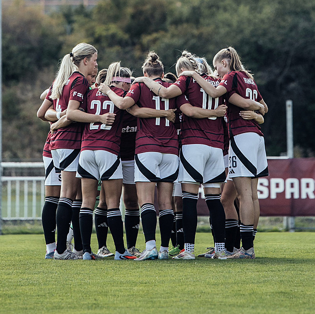 Exkurze Sparta. Na zápas fotbalistek na Letné se chystá přes šest tisíc dětí