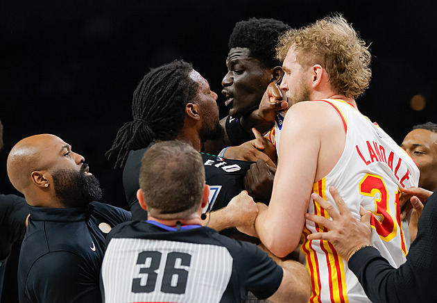 Rvačky na dvou stadionech připomněly staré časy. Krejčí u třetí výhry v řadě