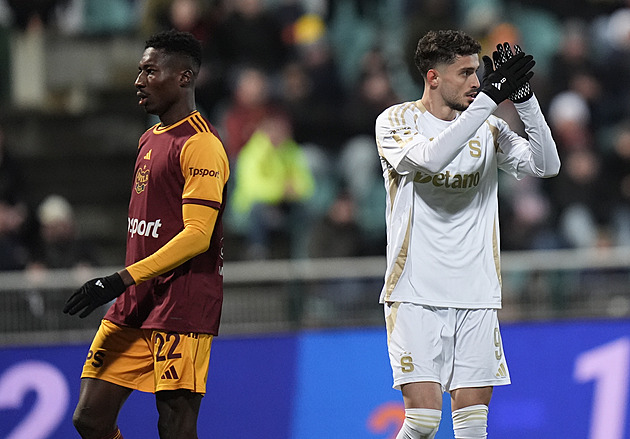 Když jsou cizinci nad limit. Sparta, Slavia, Dukla i Karviná musí před zápasy počítat