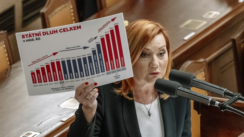 ON-LINE: Ostrý spor o rozpočet ve Sněmovně. Odporuje zákonu, tepe návrh opozice