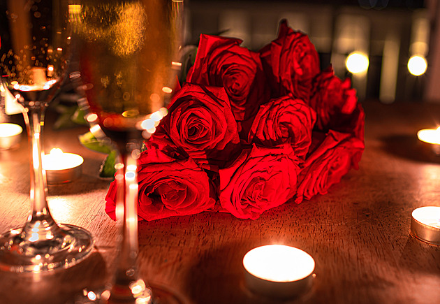 Valentýn 2026 v Česku: Průzkum ukazuje obrat v postojích Čechů i jejich výdajích