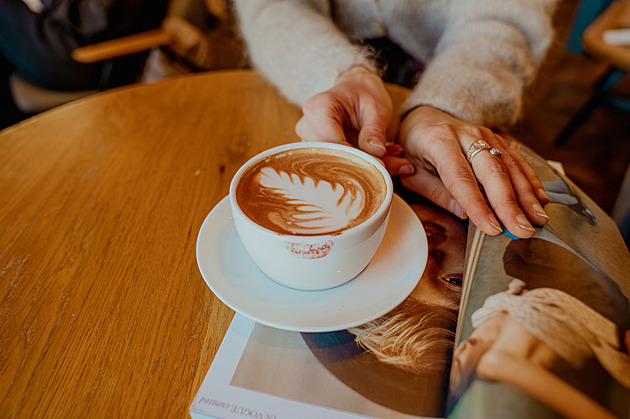 Zimní období si žádá malé radosti a ve Starbucks o ně není nouze